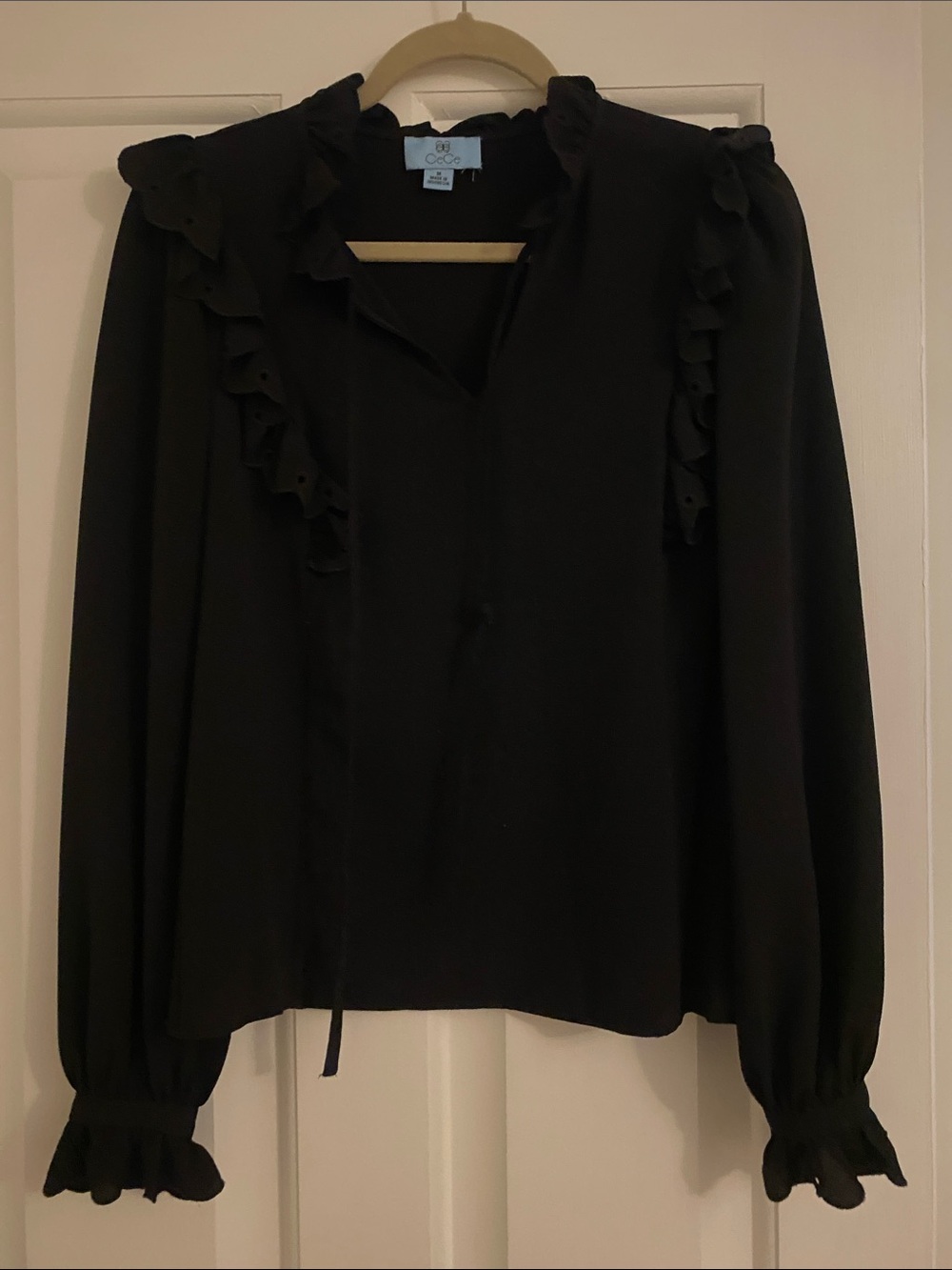 CeCe Black Ruffle-Trim Long Sleeve Blouse